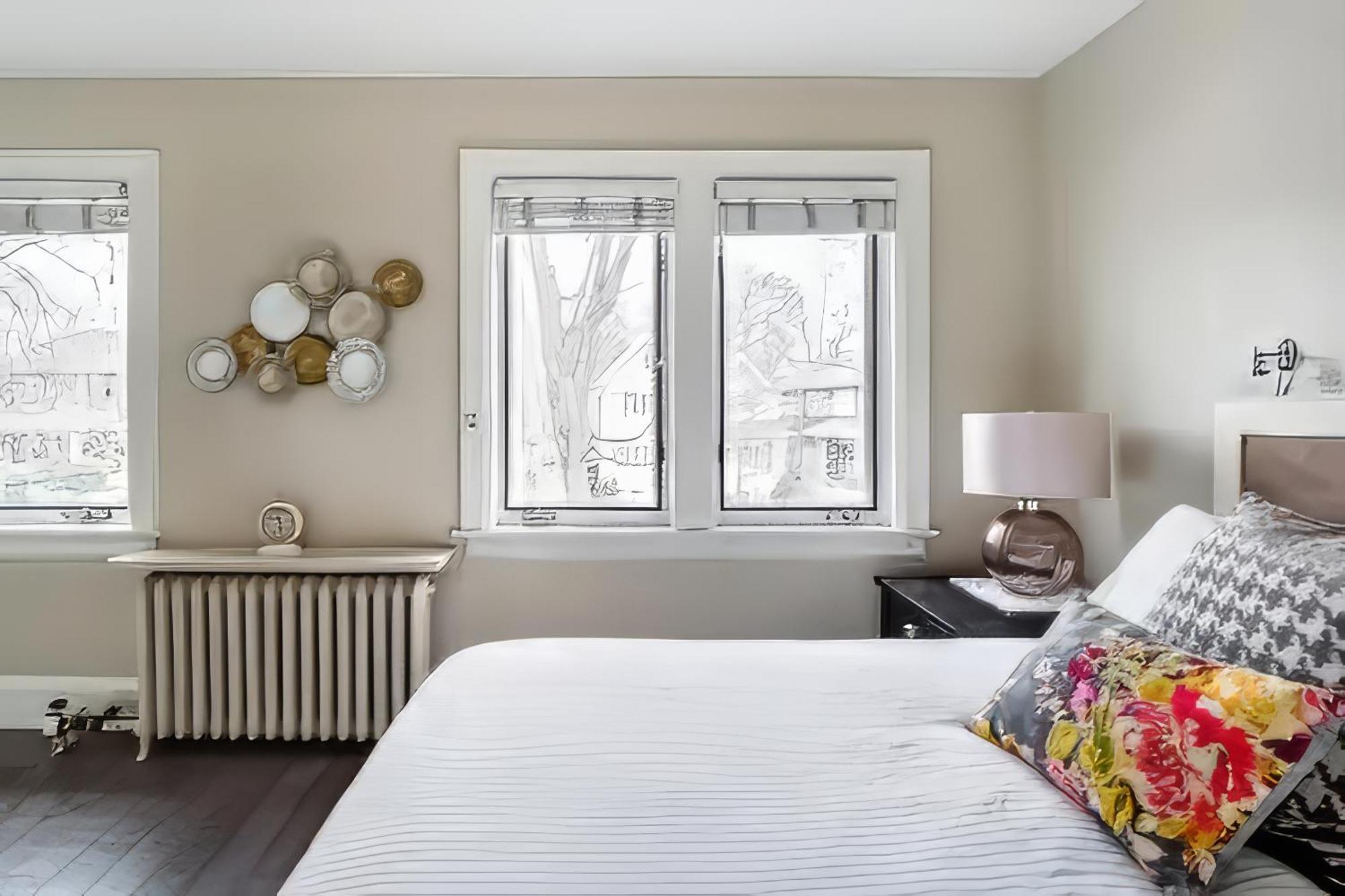 טורונטו Double Bedroom On Up Or 3 Bedrooms In Basement Near Eglinton Subway Station מראה חיצוני תמונה